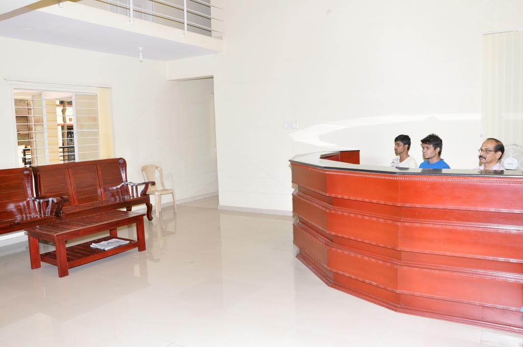Hotel Vega Residency Bangalore Esterno foto