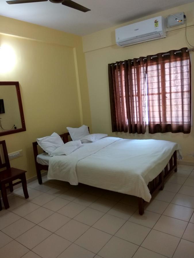 Hotel Vega Residency Bangalore Esterno foto